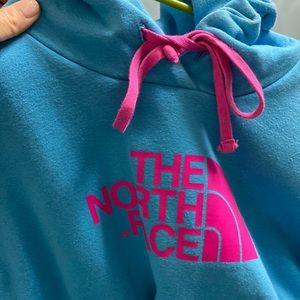 Women’s North Face hoodie size L